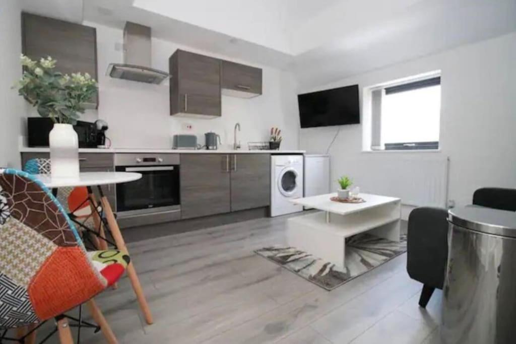 Appartamento Luxury Redefined:Cardiff 1-Bed Esterno foto