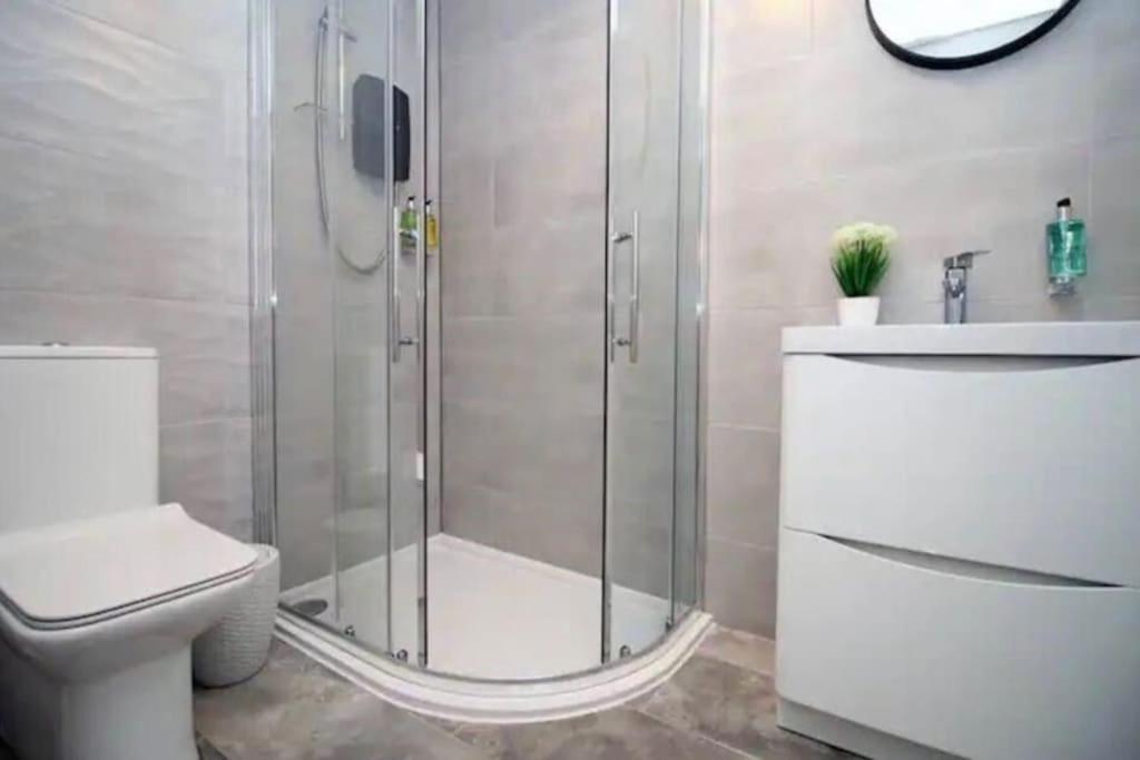 Appartamento Luxury Redefined:Cardiff 1-Bed Esterno foto
